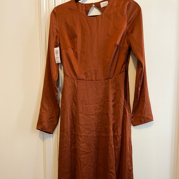 Wilfred Dress - Picture 1 of 4